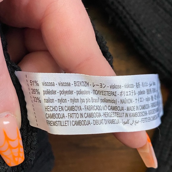 Zara cut out shoulder black knit long sleeve turtleneck sweater - Picture 10 of 10